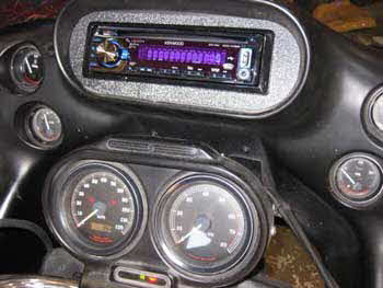 2002 Harley Davidson with a Kenwood excelon am/fm cd/ USB/ aux/ receiver and steering wheel controls.